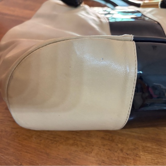 Badgley Mischka American Glamur Genuine Leather Extra Large Purse Retail $425 - Picture 5 of 14